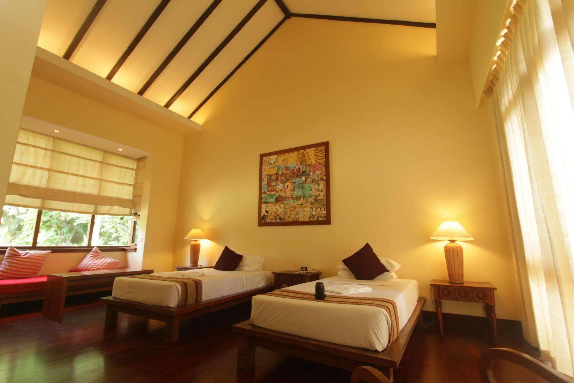 The Hotel @ Tharabar Gate Bagan Exterior photo