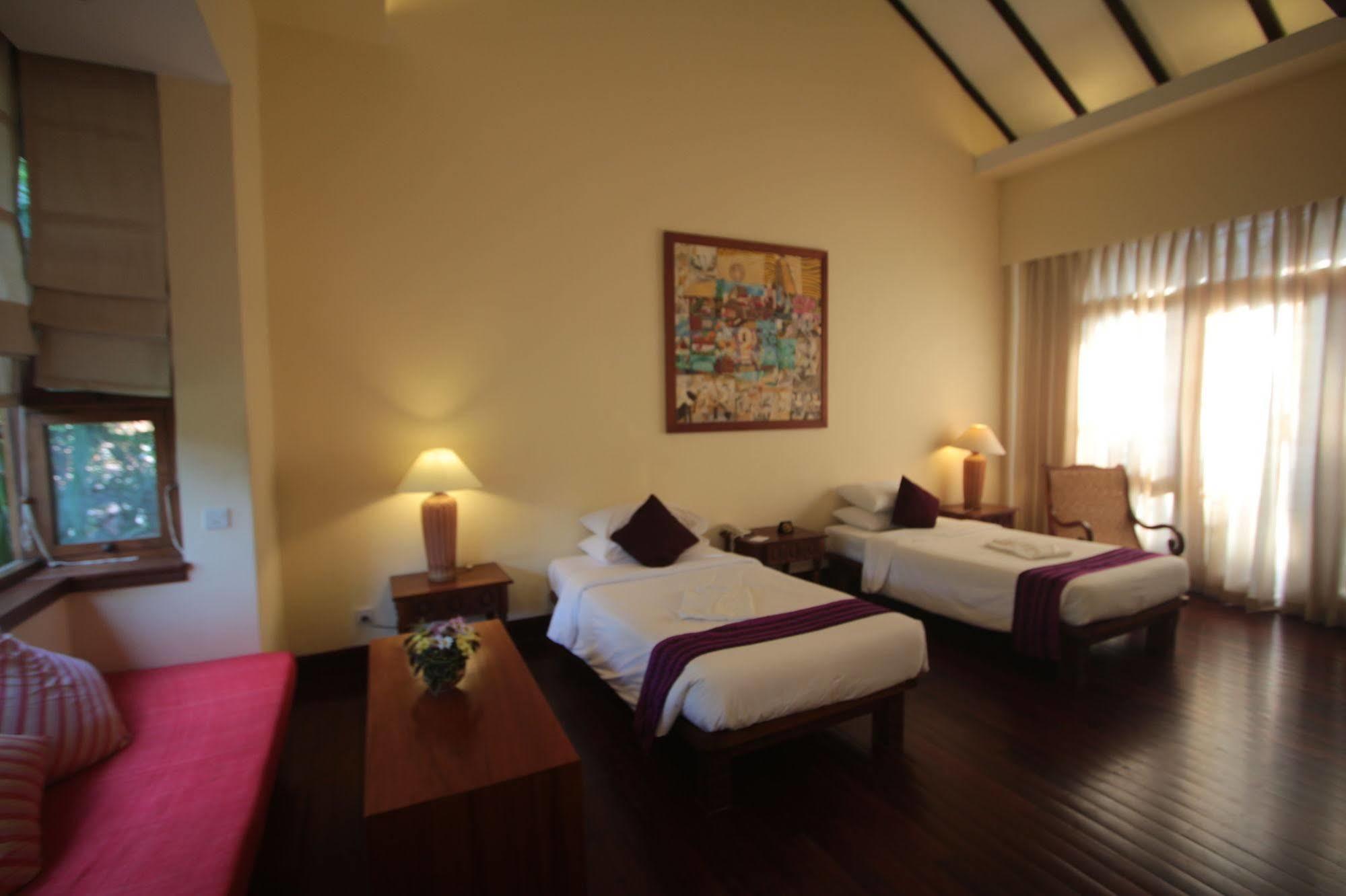 The Hotel @ Tharabar Gate Bagan Exterior photo